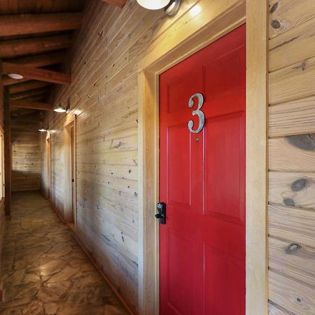 Wimberley Log Cabins Resort And Suites- Unit 3 Ngoại thất bức ảnh