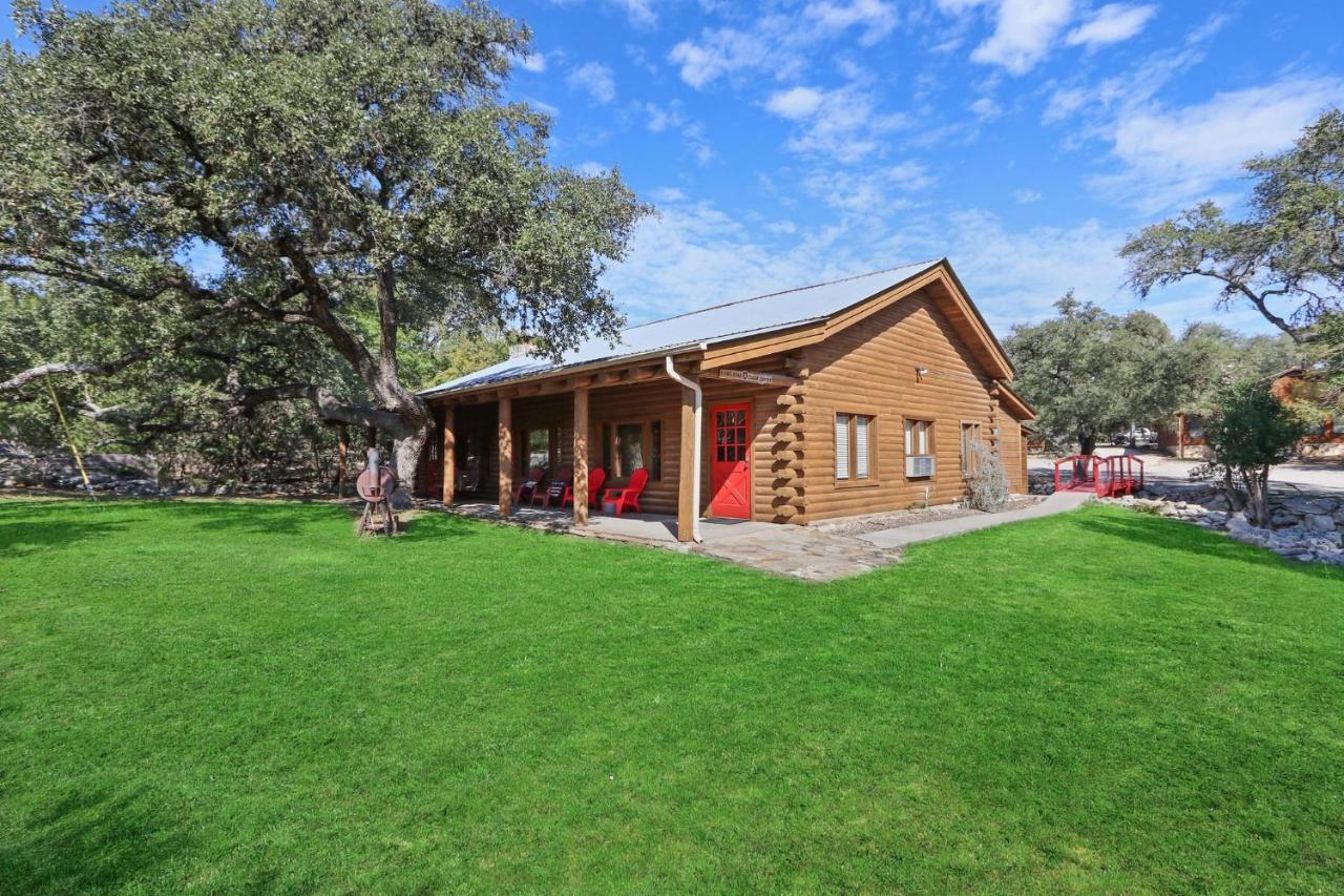 Wimberley Log Cabins Resort And Suites- Unit 3 Ngoại thất bức ảnh