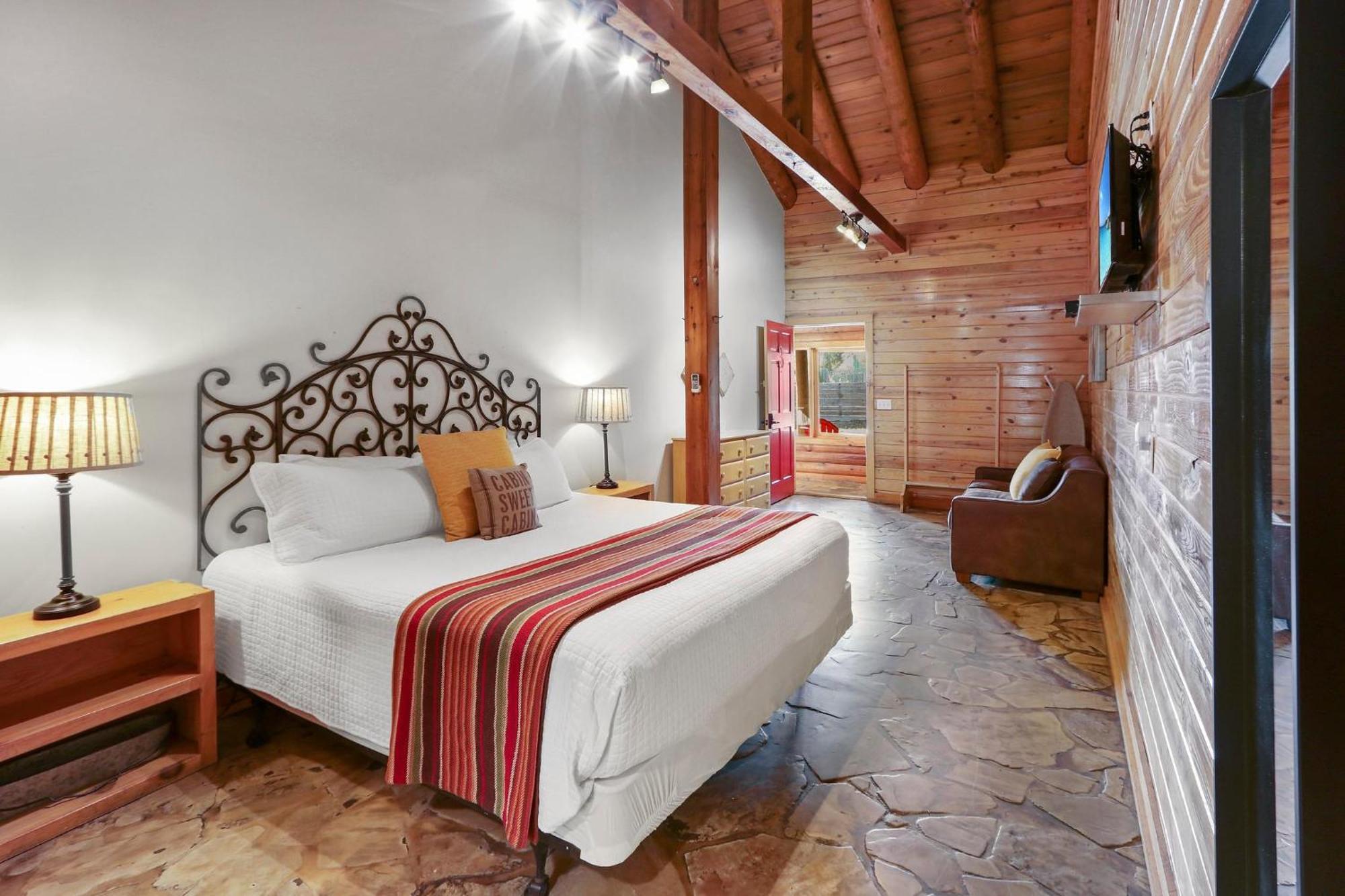 Wimberley Log Cabins Resort And Suites- Unit 3 Ngoại thất bức ảnh