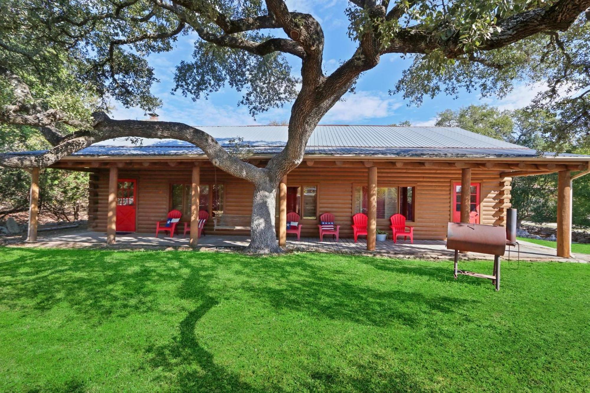 Wimberley Log Cabins Resort And Suites- Unit 3 Ngoại thất bức ảnh